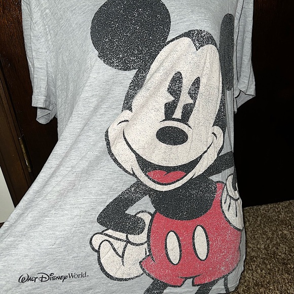 3/$10 🤍Vintage Walt Disney World Mickey Mouse Tee - Picture 3 of 6